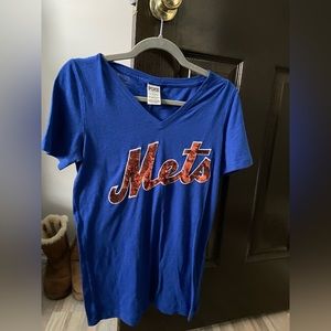 Victoria Secret PINK Large Mets tee